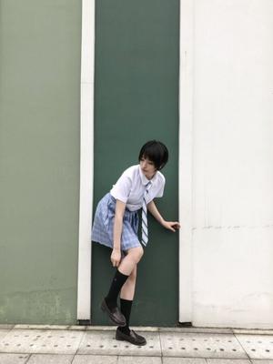 女子高生