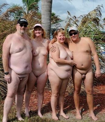 Groupes nudistes