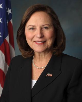 J'adore me branler avec la conservatrice Deb Fischer