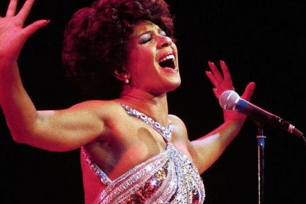 SHIRLEY BASSEY