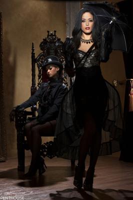 Skin Diamond und Layla Sin -