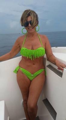 Milfs in bikinis