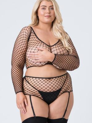 Belle mannequin blonde grande taille