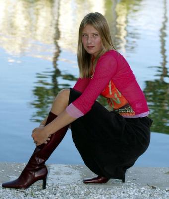 tennis woman in boots