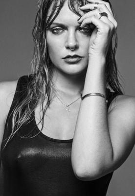 Ebba Tove Nilsson alias Tove lo ist hübsch