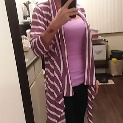 Minnesota MILF Selling Clothes