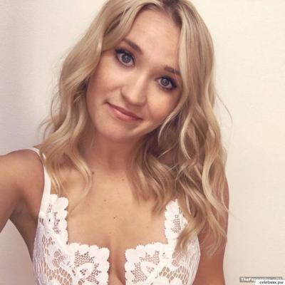 emily osment