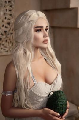 Kalinka Fox - Daenerys Targaryen