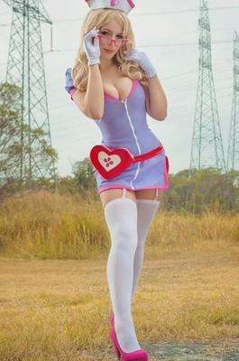 Wish I was the girl cosplay babes