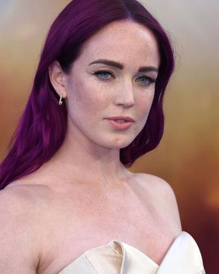 Caity Lotz, ich will ihren Körper an meiner Unschuld