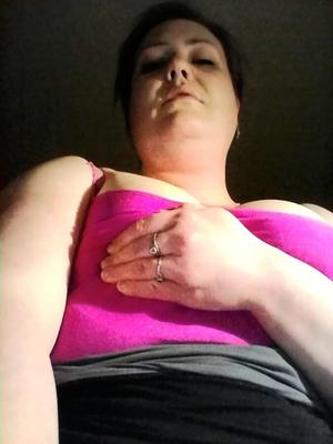 Ex in pink pulling her tits out