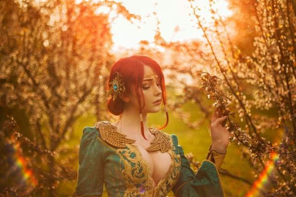 Saya der Fuchs als Triss