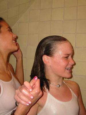 girlfriends in the bath