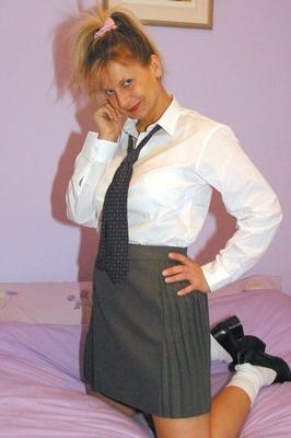 Sandy - Schoolgirl