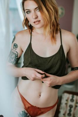 Suicide Girls - Torro - Pastell