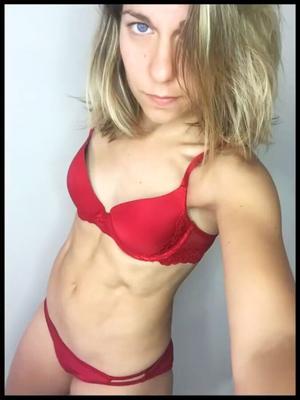 Ali Spagnola – Nackt-Selfies!