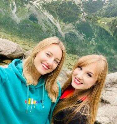 Meine heißen sexy blonden Freundinnen: Karolina und Julia