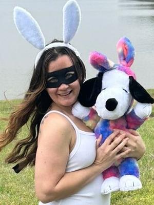 PoseyLynnJames - It&#;s the Easter Beagle