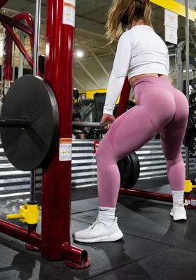 Superbe séance d'entraînement en leggings