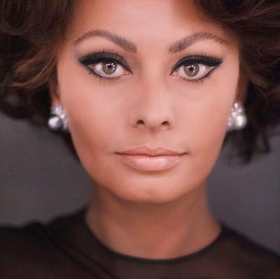 SOPHIA LOREN