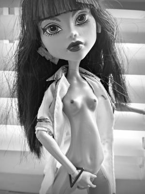 MonsterHighDoll-