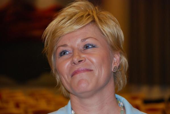 Die konservative Siv Jensen bringt mich immer hart zum Abspritzen