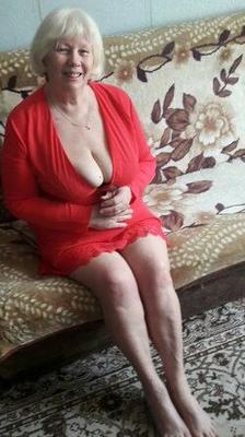 La abuela Nastia, muy vieja pero sexy, de Moscú NN