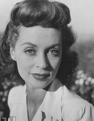 LILLI PALMER