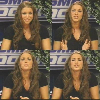 wwe wwf Stephanie McMahon ¡ups!