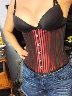 Asian-American Girlfriend Pai - Black & Red Corset