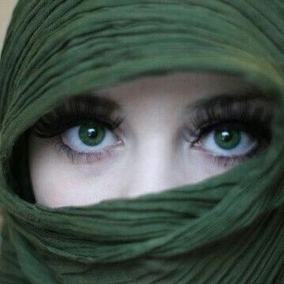 Fascination: Green Eyes