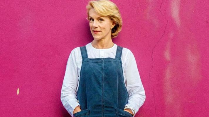 JULIET STEVENSON