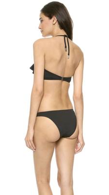 MODÈLES *BIKINI ET MAILLOTS DE BAIN*