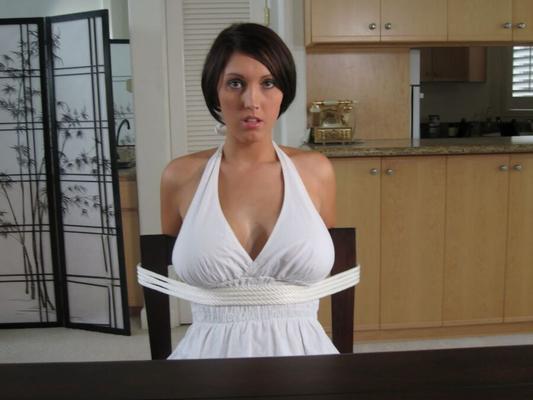 Dylan Ryder - Attaché et bâillonné